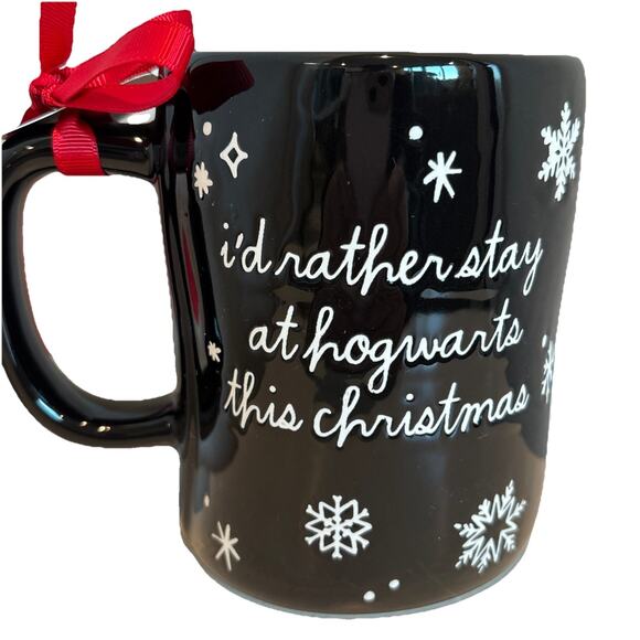Rae Dunn Harry Potter “I’d Rather Stay At Hogwarts This Christmas” Mug School - Picture 1 of 5